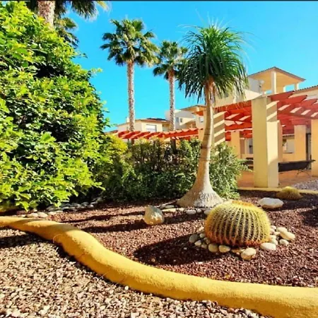 Apartamento Florida En Complejo Residencial דירה